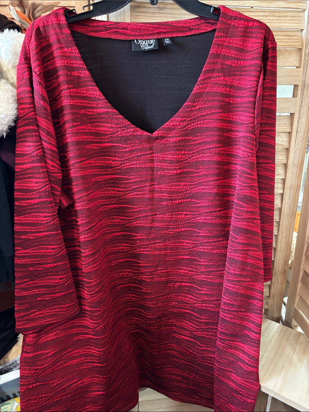 Onque Red Space Dyed V-Neck Long Sleeve Top 1X